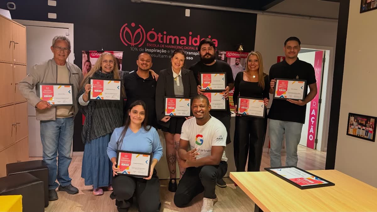 Turma certificada na Escola Ótima Ideia
